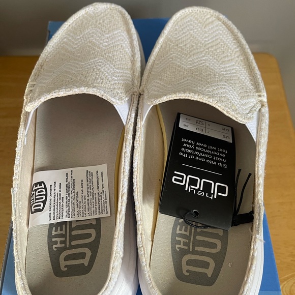 Hey Dude’s - Picture 3 of 3